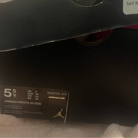 Jordan’s. Size 5.5Y (size 7 in women’s) - Picture 8 of 8